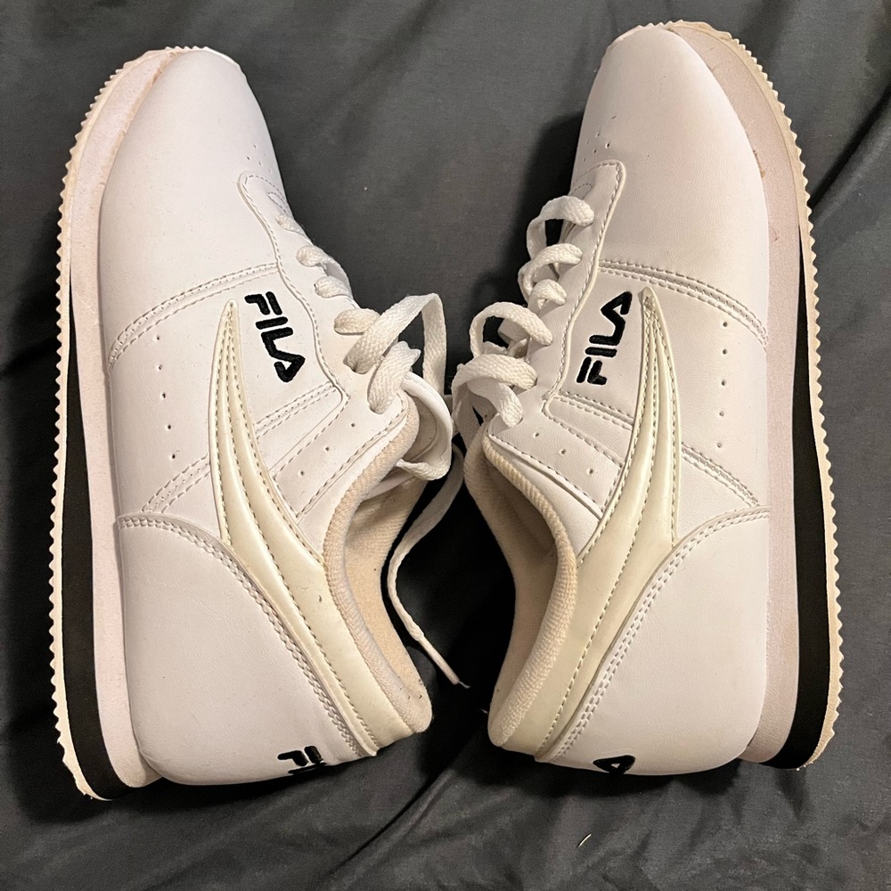 Fila Original Fitness Women's Size 7.5 White Low Top Lace Up Sneakers